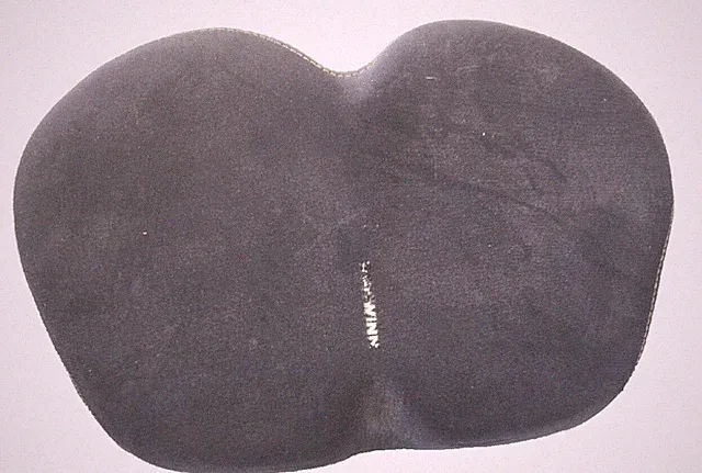 Schwinn VELO Bicycle Seat Saddle Black Comfortable Padding (T60)